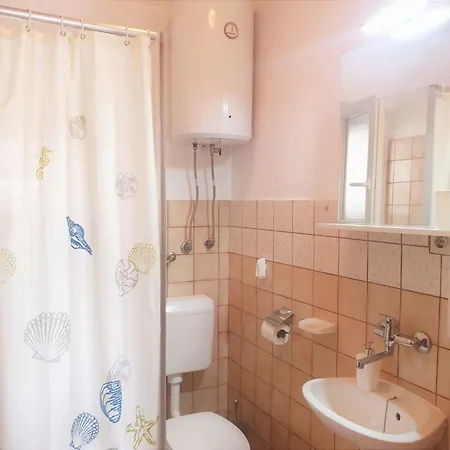 Roko * Podstrazje